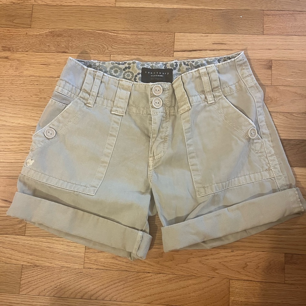 SOLD Sanctuary size 26 cargo shorts